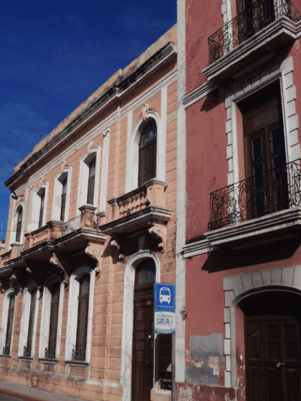 11 Casa Ecle╠üctica